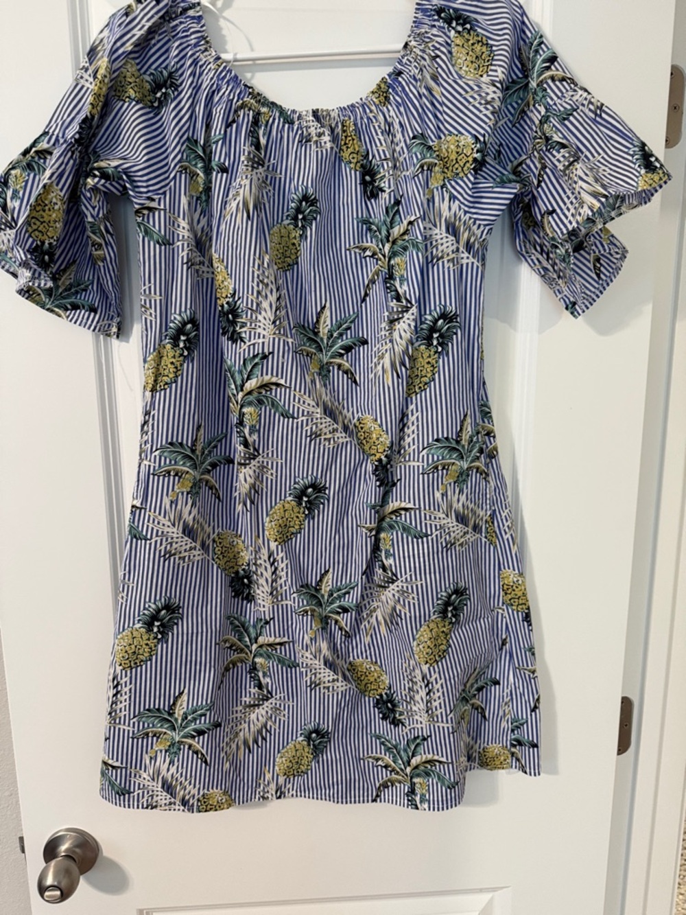 Woman’s Blue Pineapple Print Off-Shoulder Dress